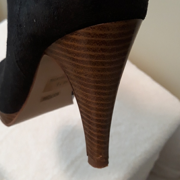 black booties - Picture 3 of 3